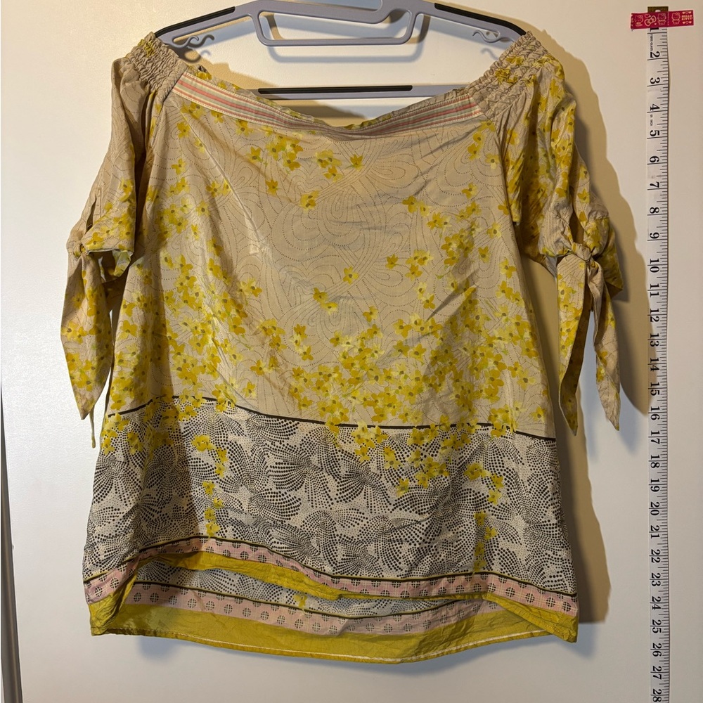 Floral Off-Shoulder Silk and cotton off the shoulder Top in Yellow